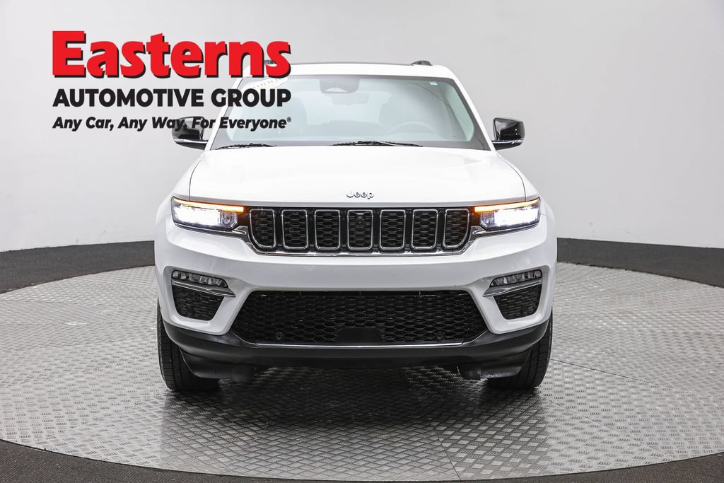 Used 2022 Jeep Grand Cherokee Limited 4xe w/ Luxury Tech Group II AWD/4WD image 2