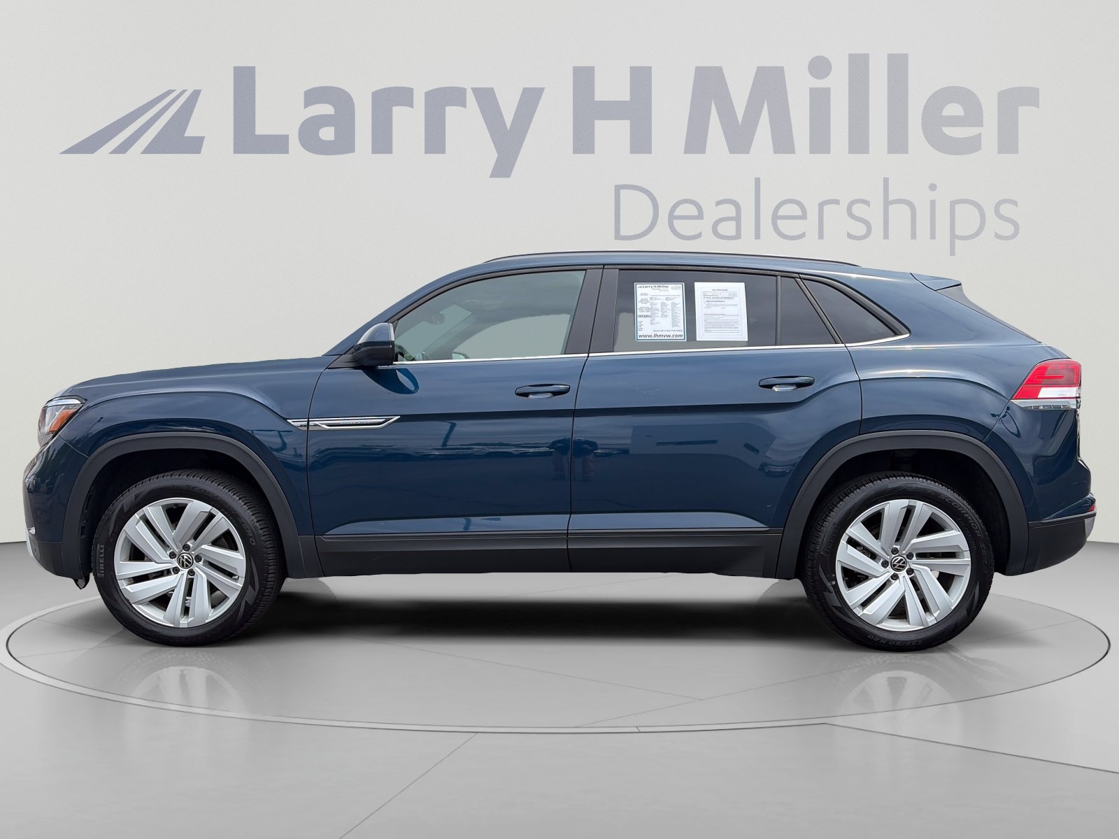Used 2020 Volkswagen Atlas Cross Sport SE AWD/4WD image 8