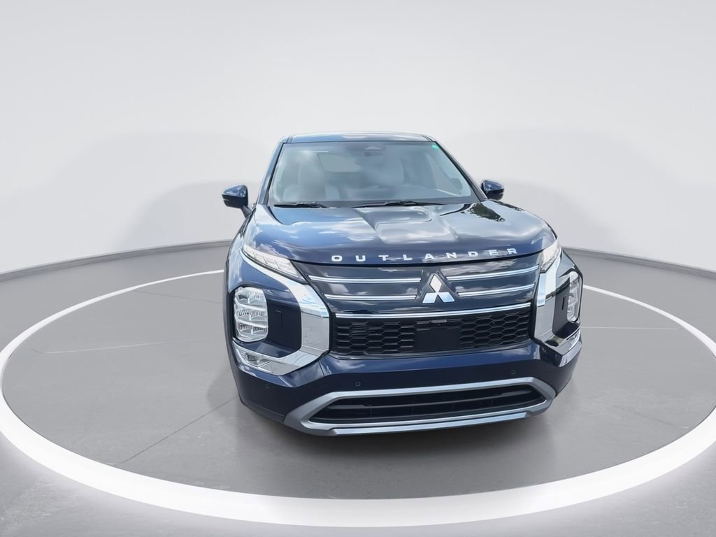 New 2025 Mitsubishi Outlander SE image 3