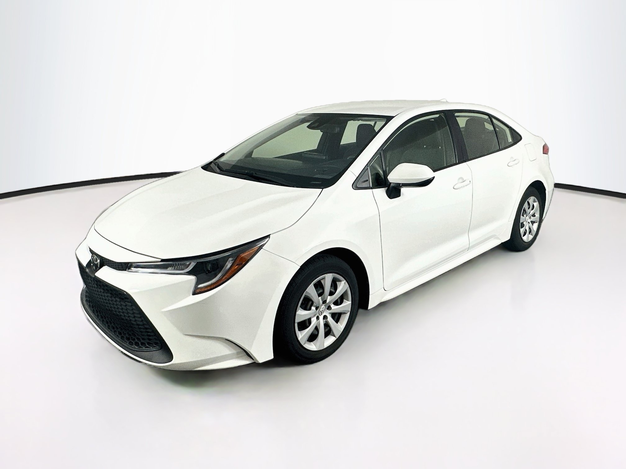 Used 2022 Toyota Corolla LE FWD image 3