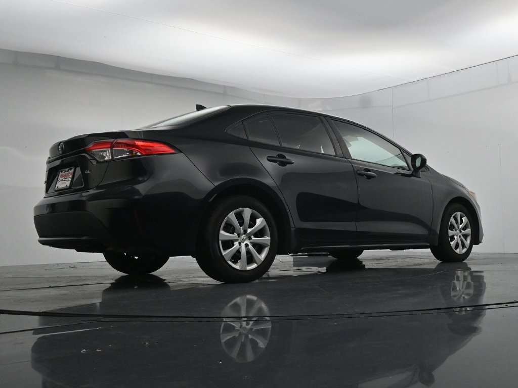 Used 2020 Toyota Corolla LE FWD image 34