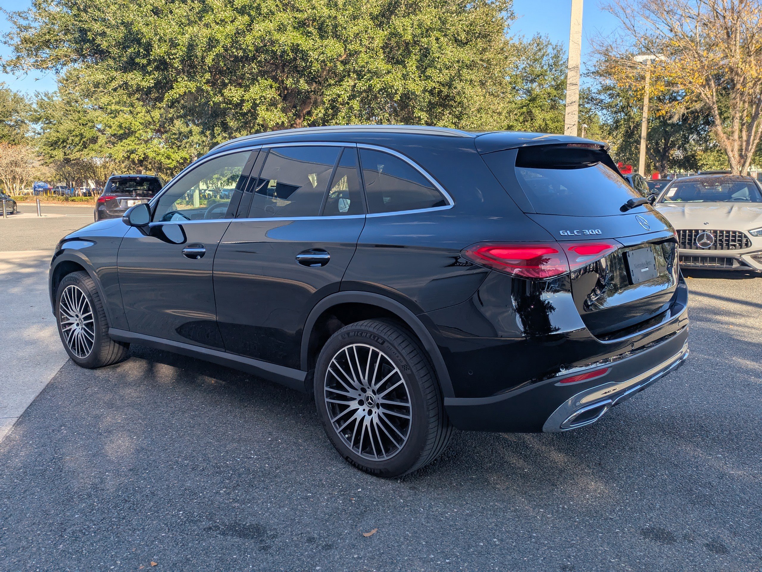 Certified 2024 Mercedes-Benz GLC 300 image 8