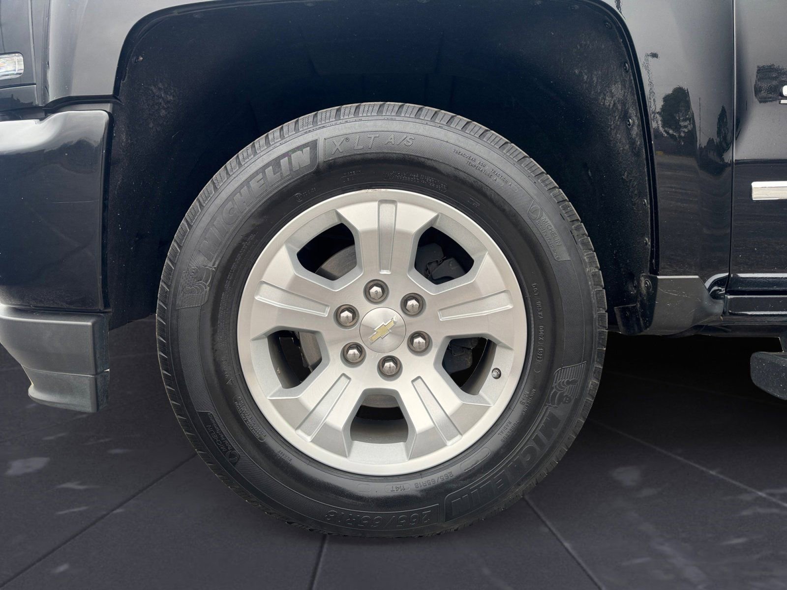 Used 2018 Chevrolet Silverado 1500 LTZ Z71 w/ LTZ Plus Package image 14