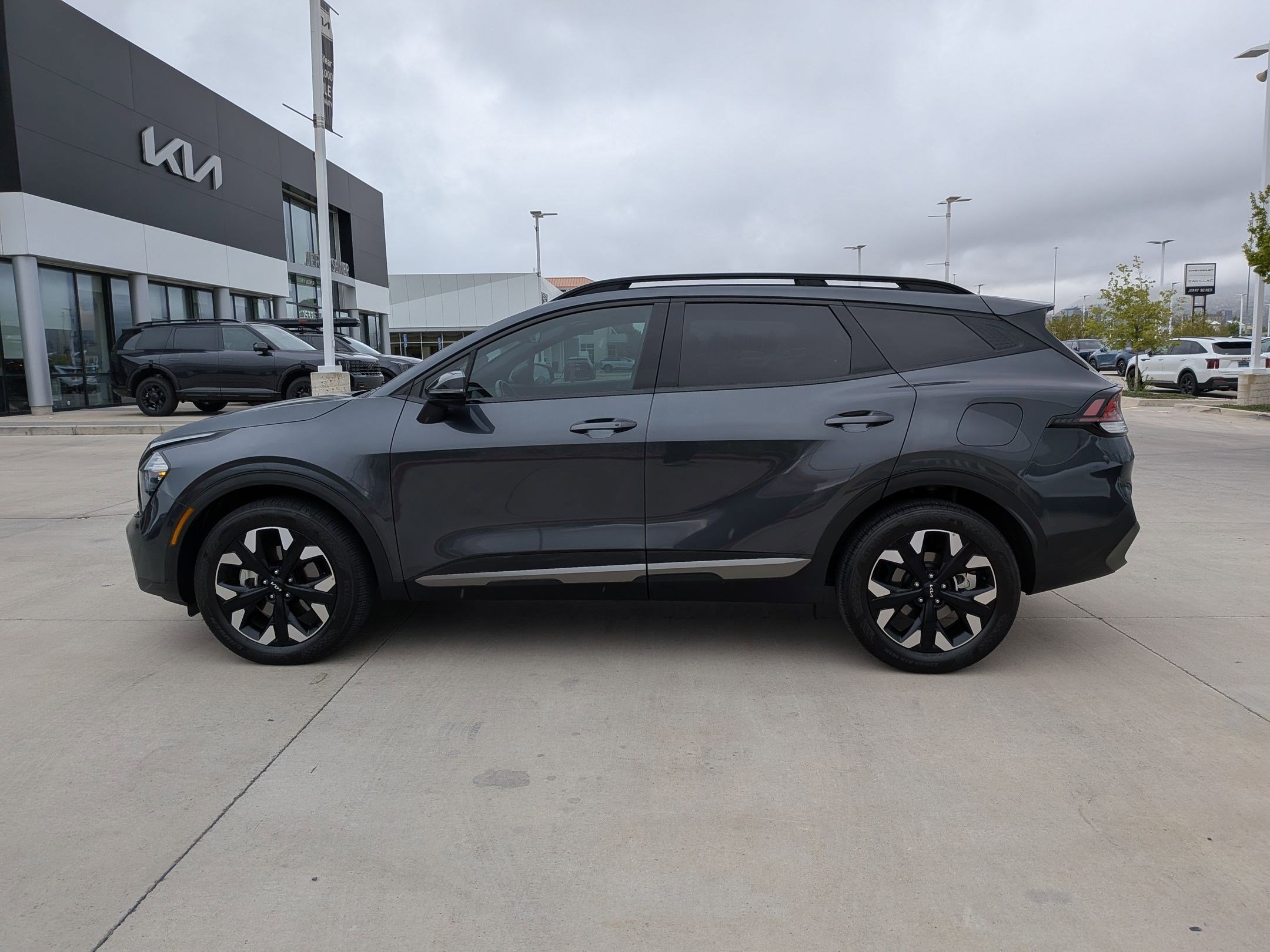 Certified 2023 Kia Sportage X-Line w/ X-Line Premium Package image 2