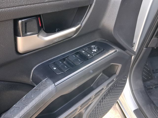 Used 2025 Toyota Tacoma TRD Sport AWD/4WD image 14