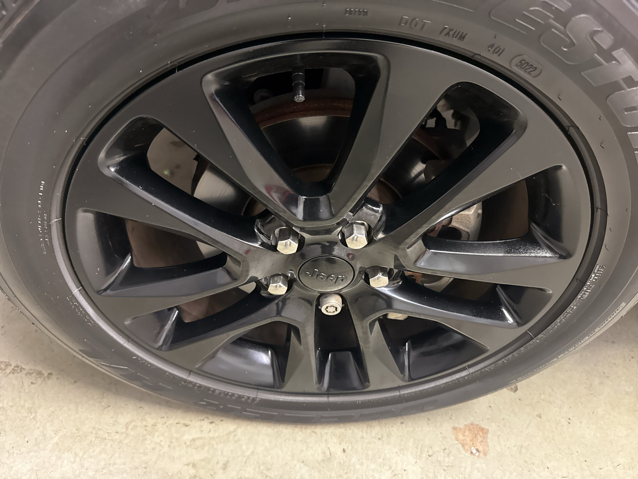 Used 2019 Jeep Grand Cherokee Altitude RWD image 32