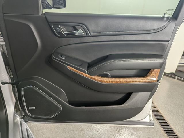 Used 2016 Chevrolet Suburban LTZ image 29