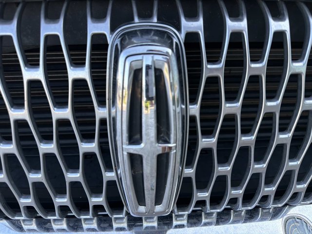 Used 2020 Lincoln Corsair FWD w/ Equipment Group 101A image 8