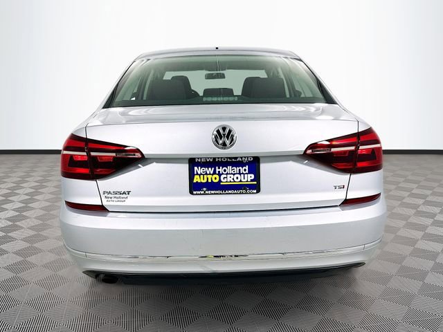 Used 2018 Volkswagen Passat 2.0T S w/ Driver Assistance Package image 11