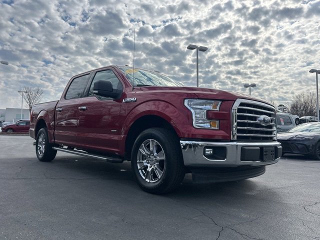 Used 2017 Ford F150 XLT w/ Equipment Group 302A Luxury image 3