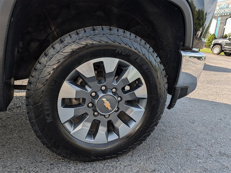 Used 2022 Chevrolet Silverado 2500 LT w/ Convenience Package AWD/4WD image 10