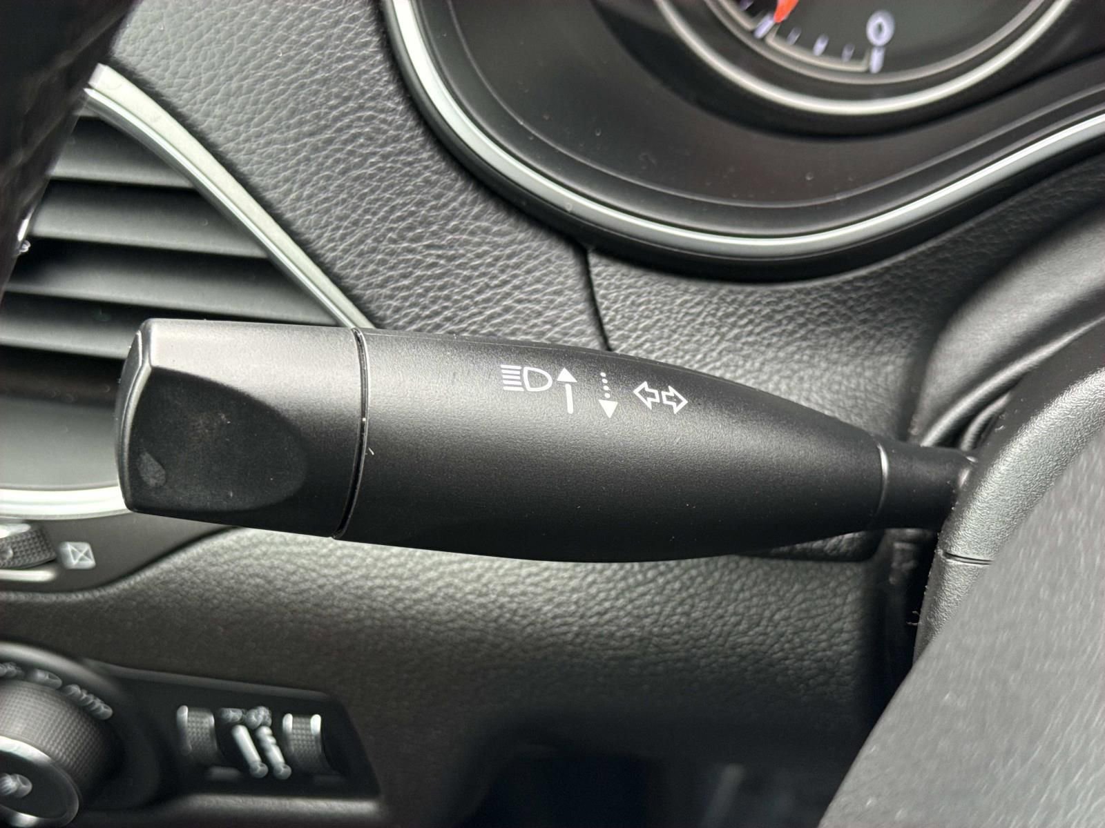 Used 2019 Jeep Cherokee Latitude Plus image 16