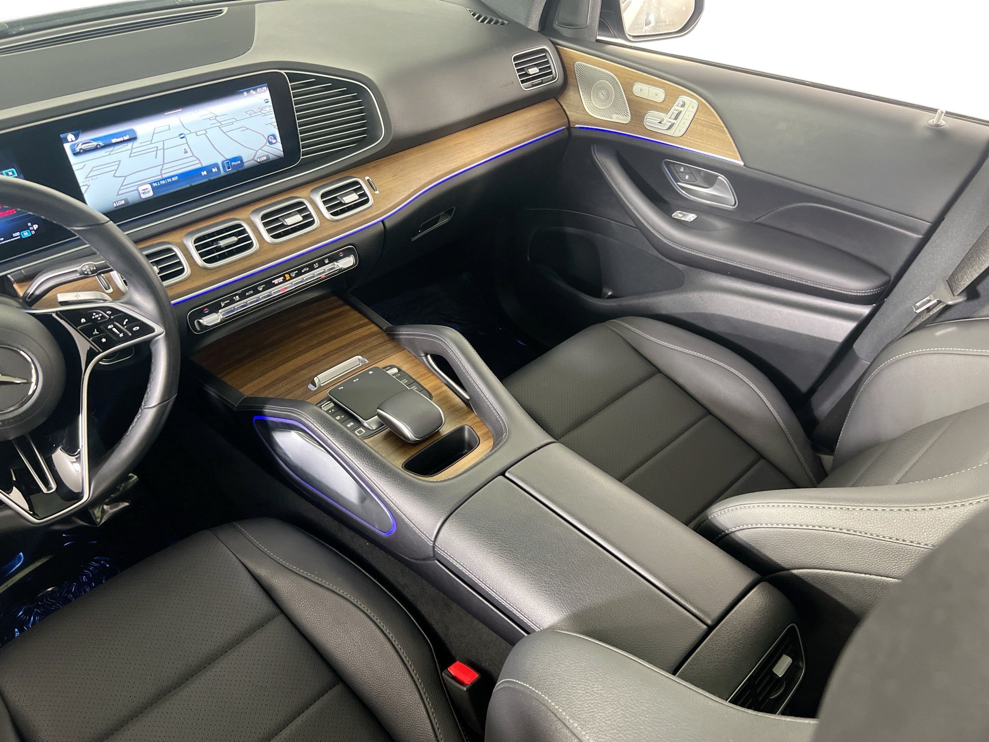 Used 2025 Mercedes-Benz GLE 450e 4MATIC image 24