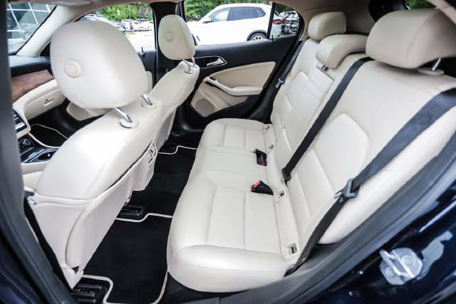 Used 2019 Mercedes-Benz GLA 250 4MATIC w/ Premium Package image 56