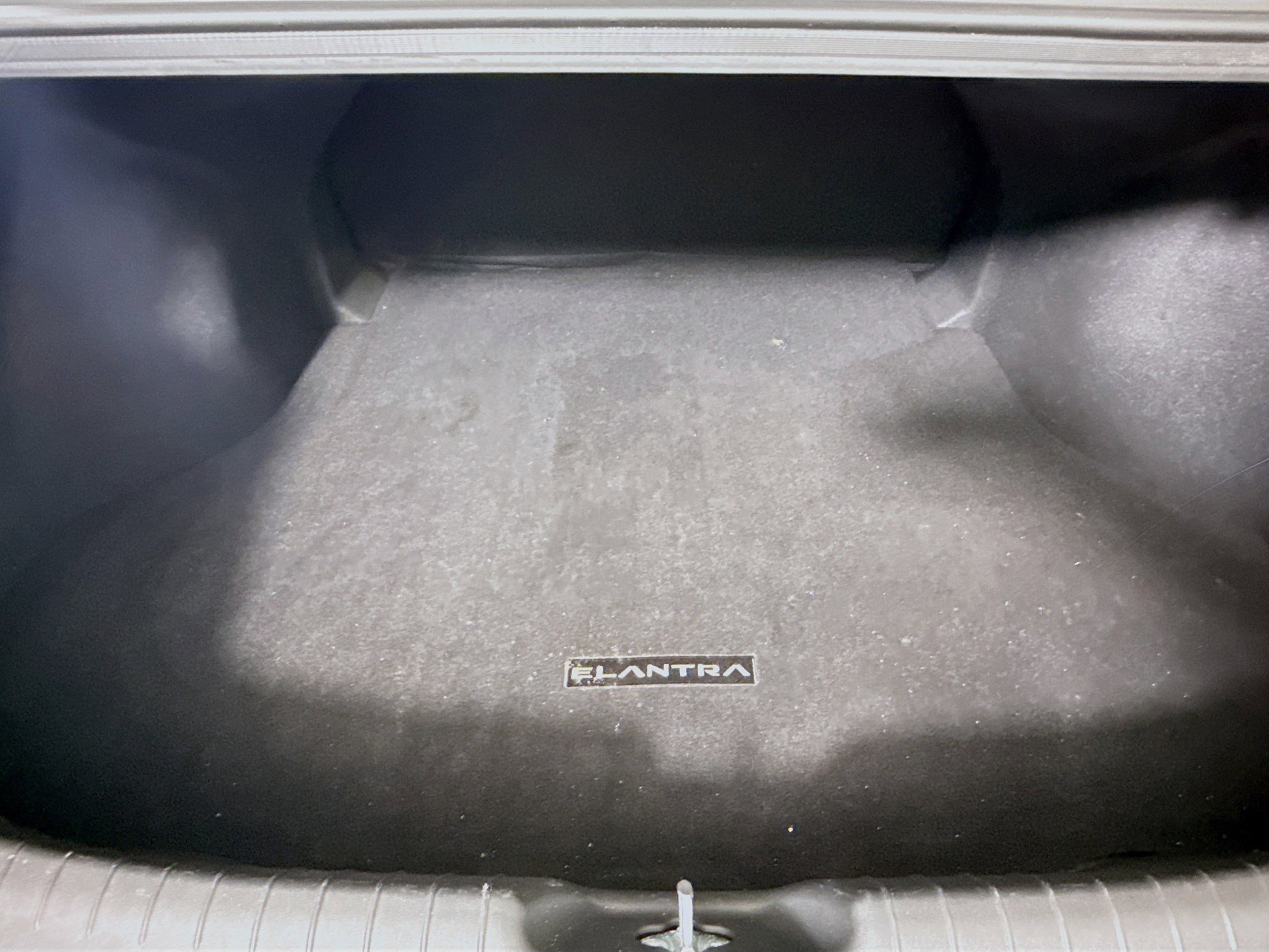 Used 2025 Hyundai Elantra SE image 34