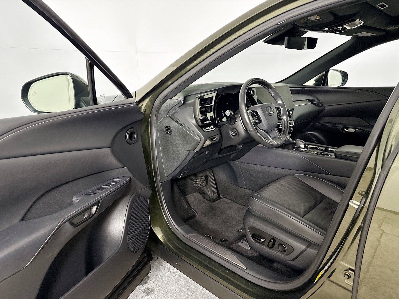Used 2023 Lexus RX 350 Premium Plus w/ Accessory Package (Z1) FWD image 3