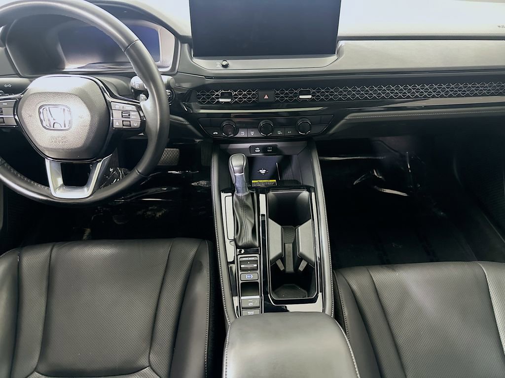 Used 2023 Honda Accord Touring image 18