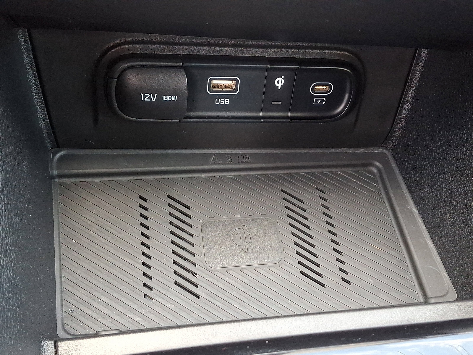 Used 2023 Kia Sportage SX image 27