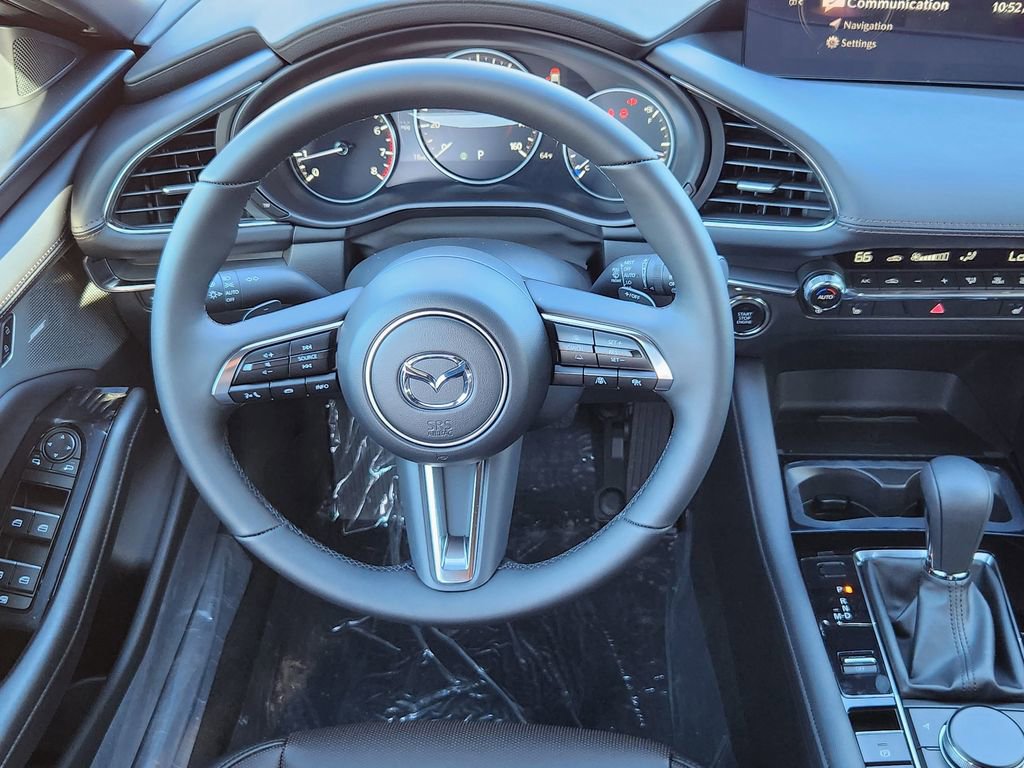New 2026 MAZDA MAZDA3 Hatchback w/Premium Plus Pkg image 2