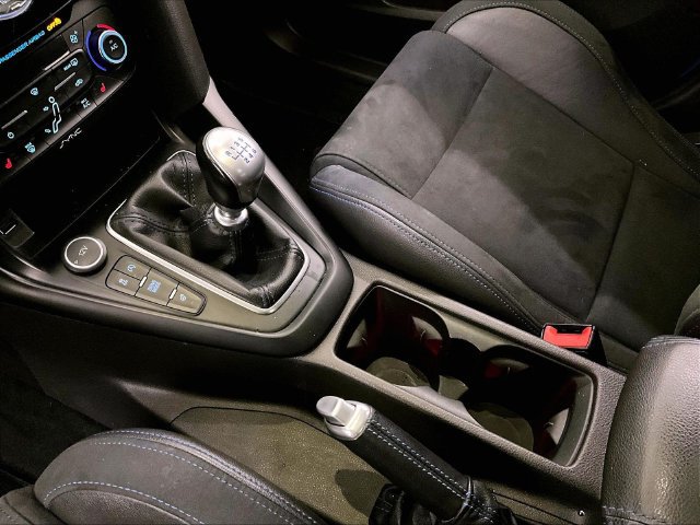 Certified 2017 Ford Focus RS AWD/4WD image 16