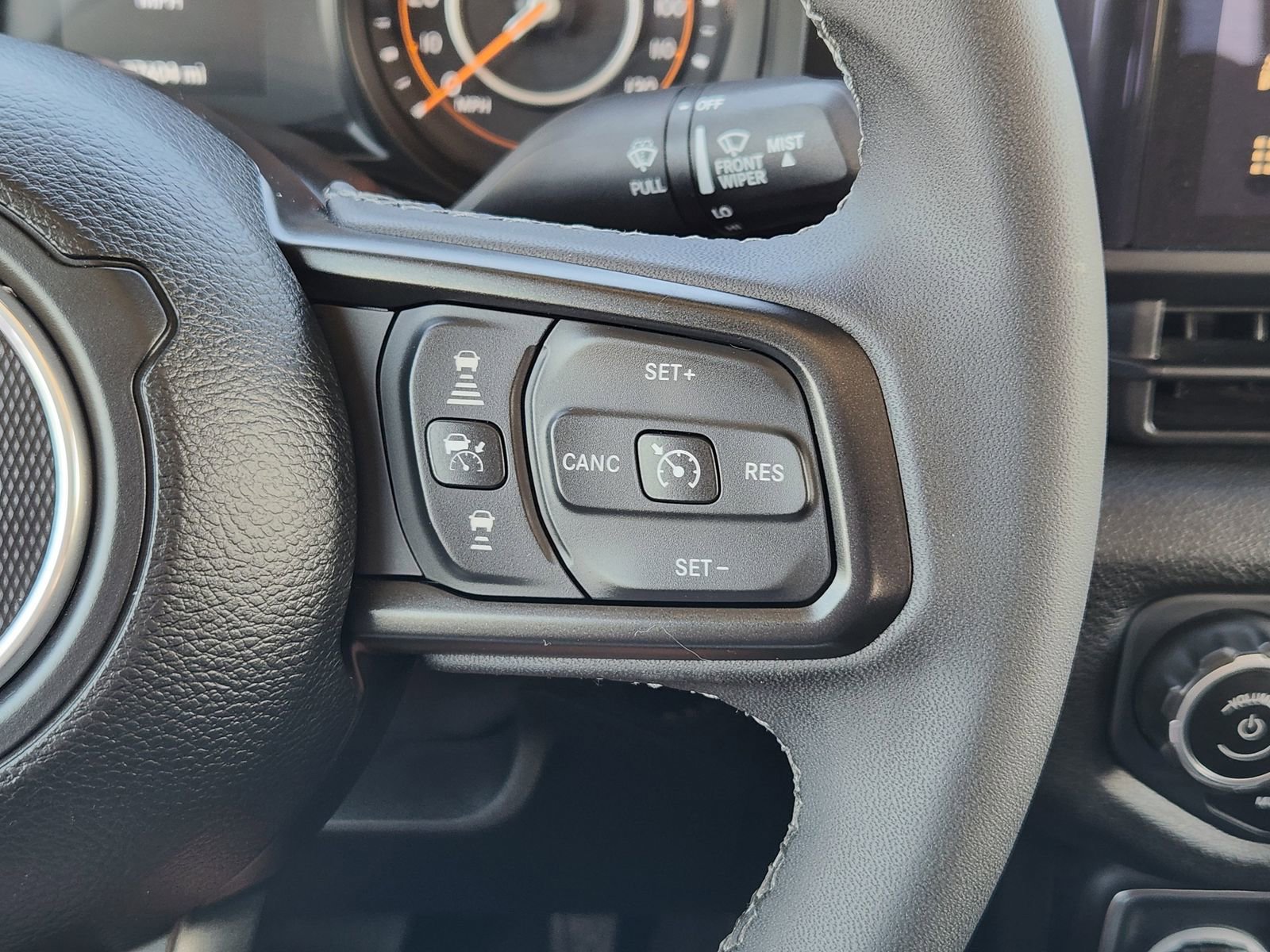 Used 2025 Jeep Gladiator Sport AWD/4WD image 37