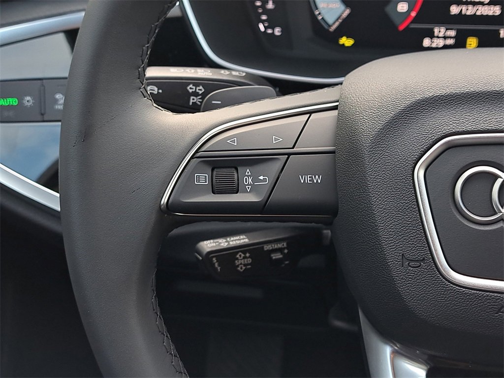 New 2025 Audi Q3 2.0T Premium image 9