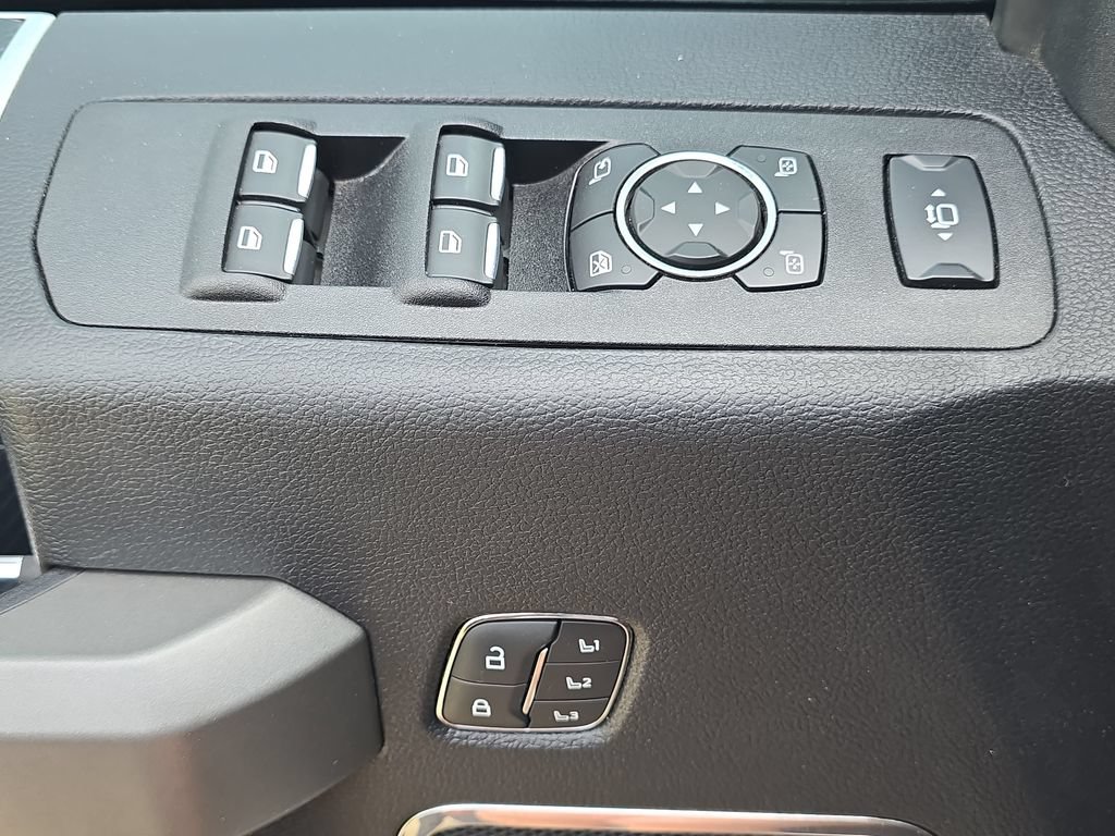 Used 2020 Ford F450 Platinum AWD/4WD image 28