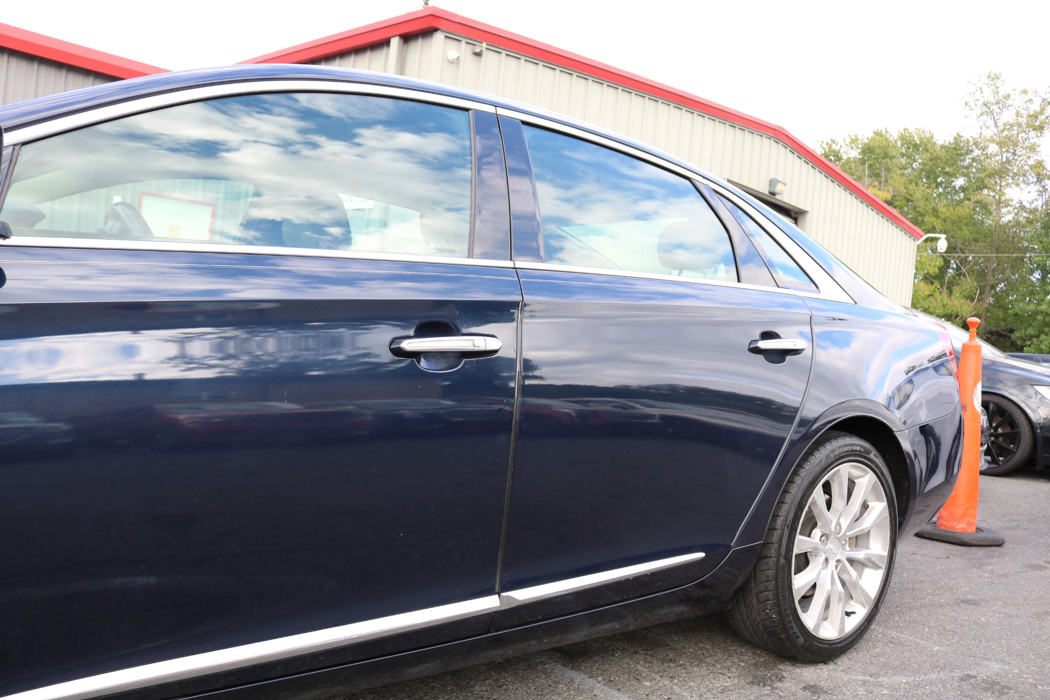 Used 2016 Cadillac XTS Luxury w/ Driver Awareness Package image 8