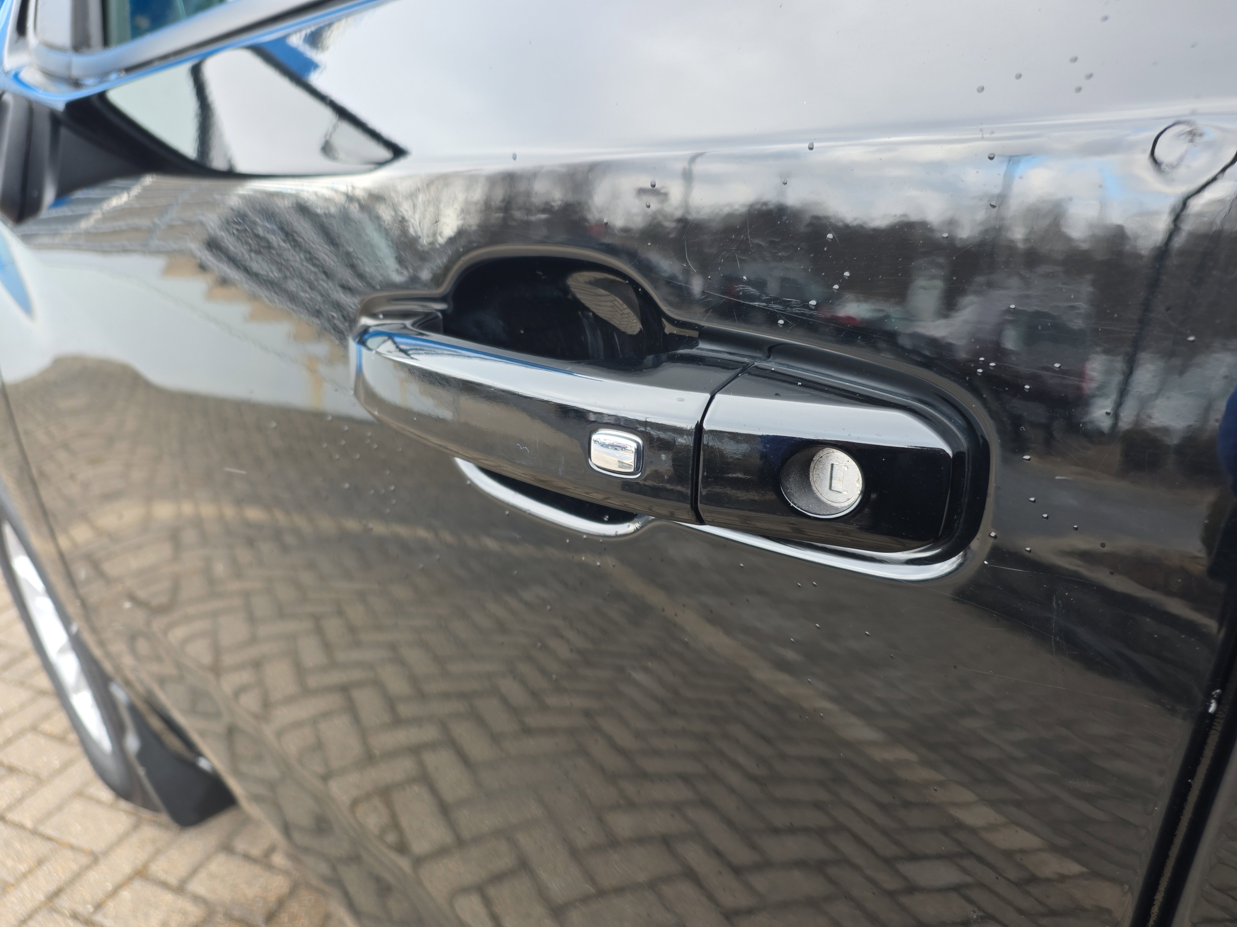 Used 2025 Chevrolet Silverado 1500 LT image 12