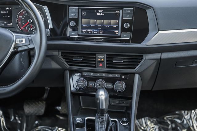 Used 2020 Volkswagen Jetta R-Line image 20