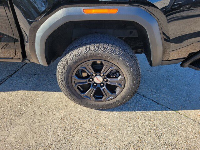 Used 2023 GMC Canyon Elevation w/ Convenience Package image 8