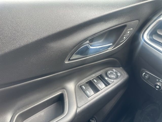 Used 2020 Chevrolet Equinox LT image 9