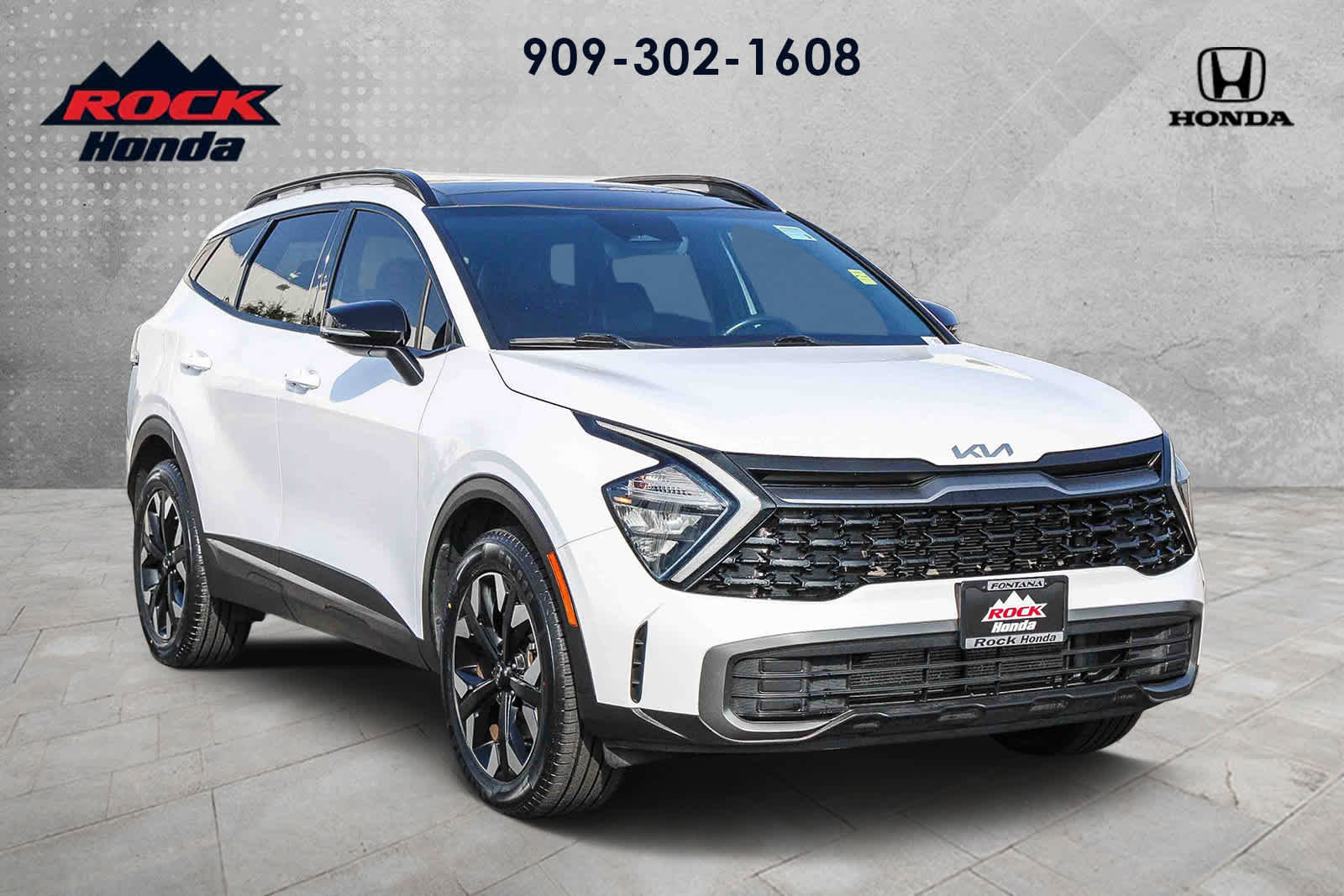 Used 2023 Kia Sportage X-Line w/ X-Line Premium Package image 3