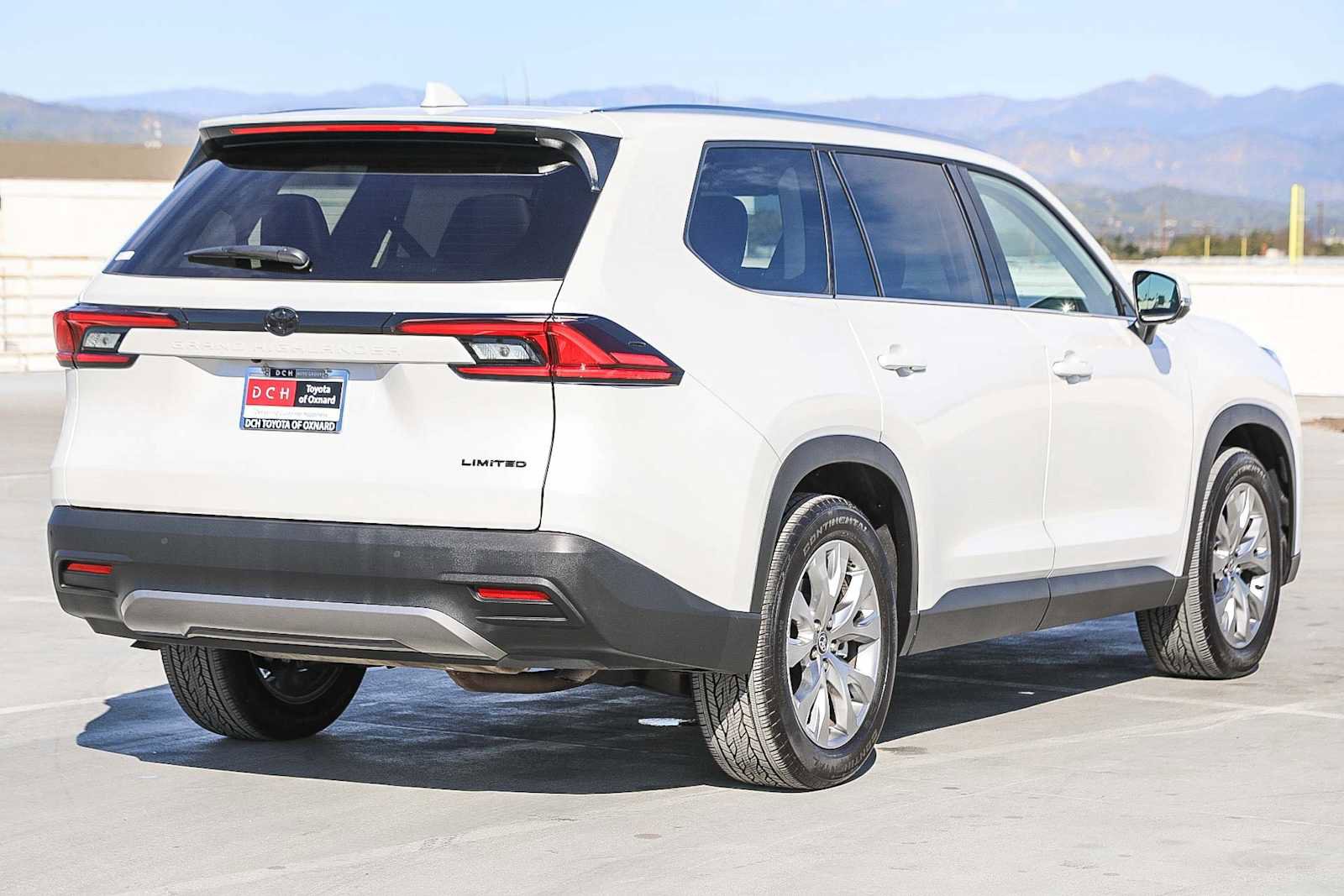 Used 2025 Toyota Grand Highlander Limited image 5