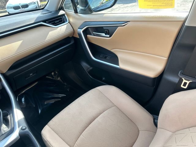 Used 2023 Toyota RAV4 XLE w/ Convenience Package image 22