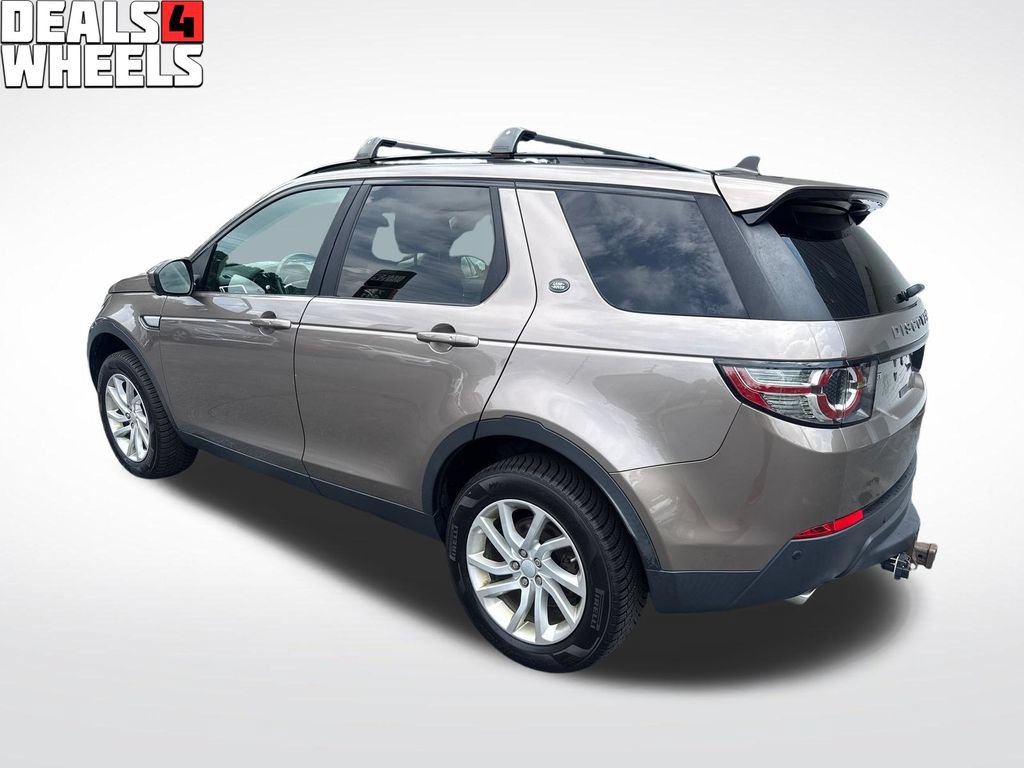 Used 2016 Land Rover Discovery Sport HSE AWD/4WD image 3