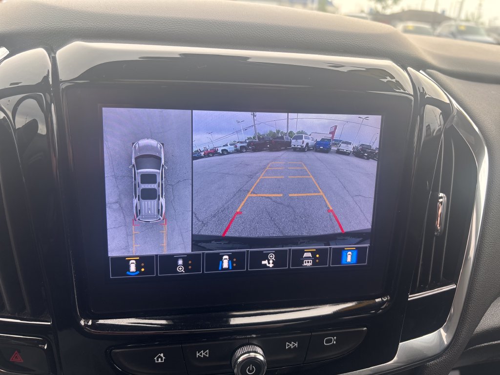 Used 2023 Chevrolet Traverse RS w/ LPO, Floor Liner Package AWD/4WD image 25