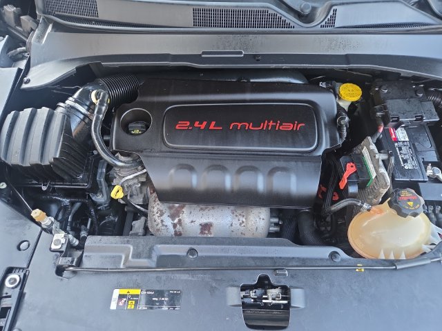 Used 2018 Jeep Compass Latitude w/ Popular Equipment Group AWD/4WD image 31
