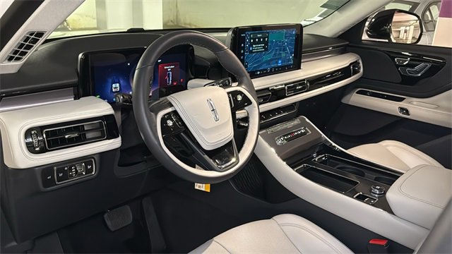 New 2026 Lincoln Aviator AWD image 22