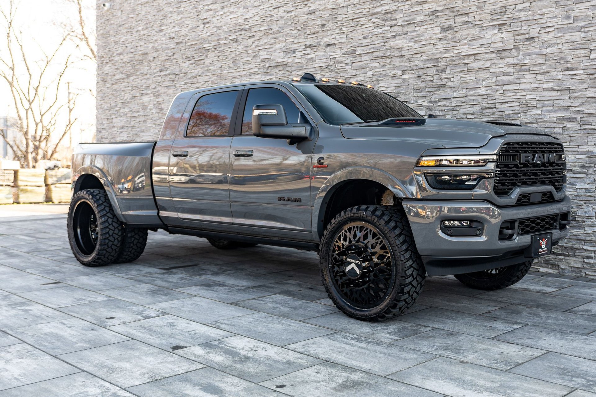 Used 2026 RAM 3500 Limited image 16