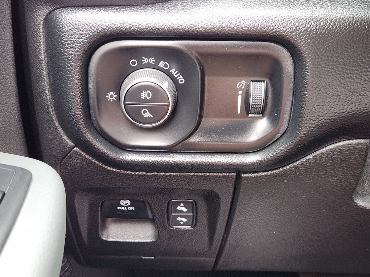 Used 2020 RAM 1500 Lone Star RWD image 44