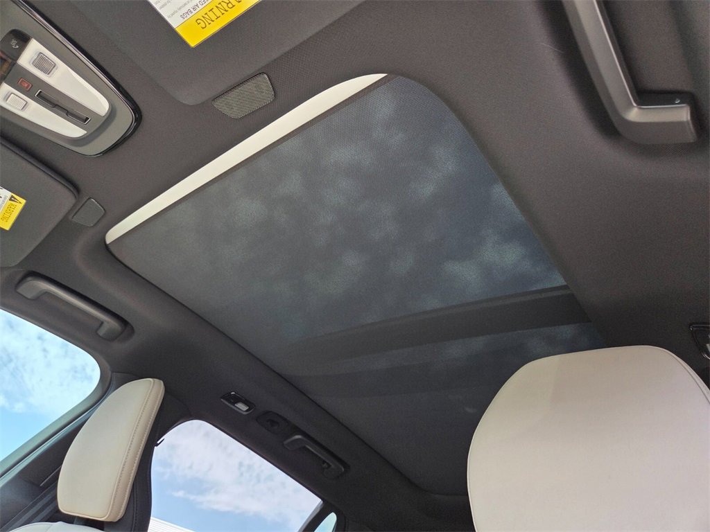 New 2026 Volvo XC90 T8 Plus image 10