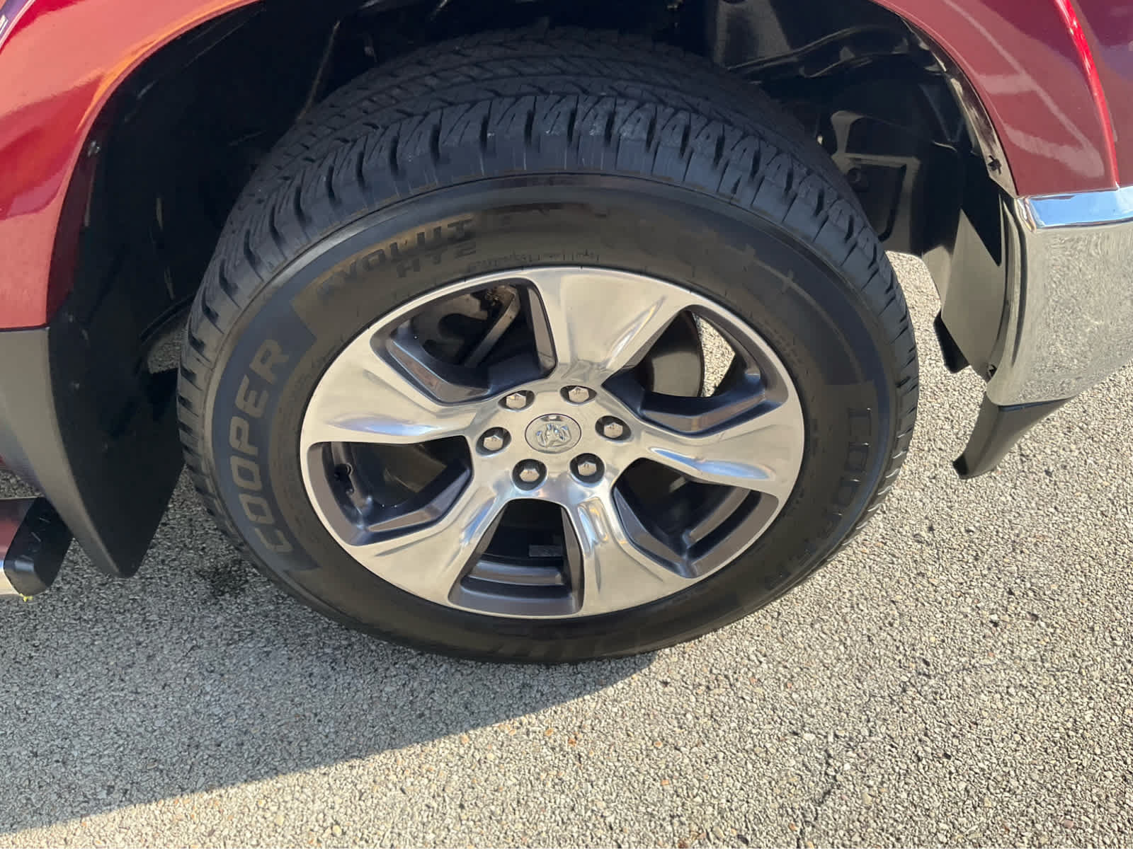 Used 2019 RAM 1500 Laramie AWD/4WD image 24