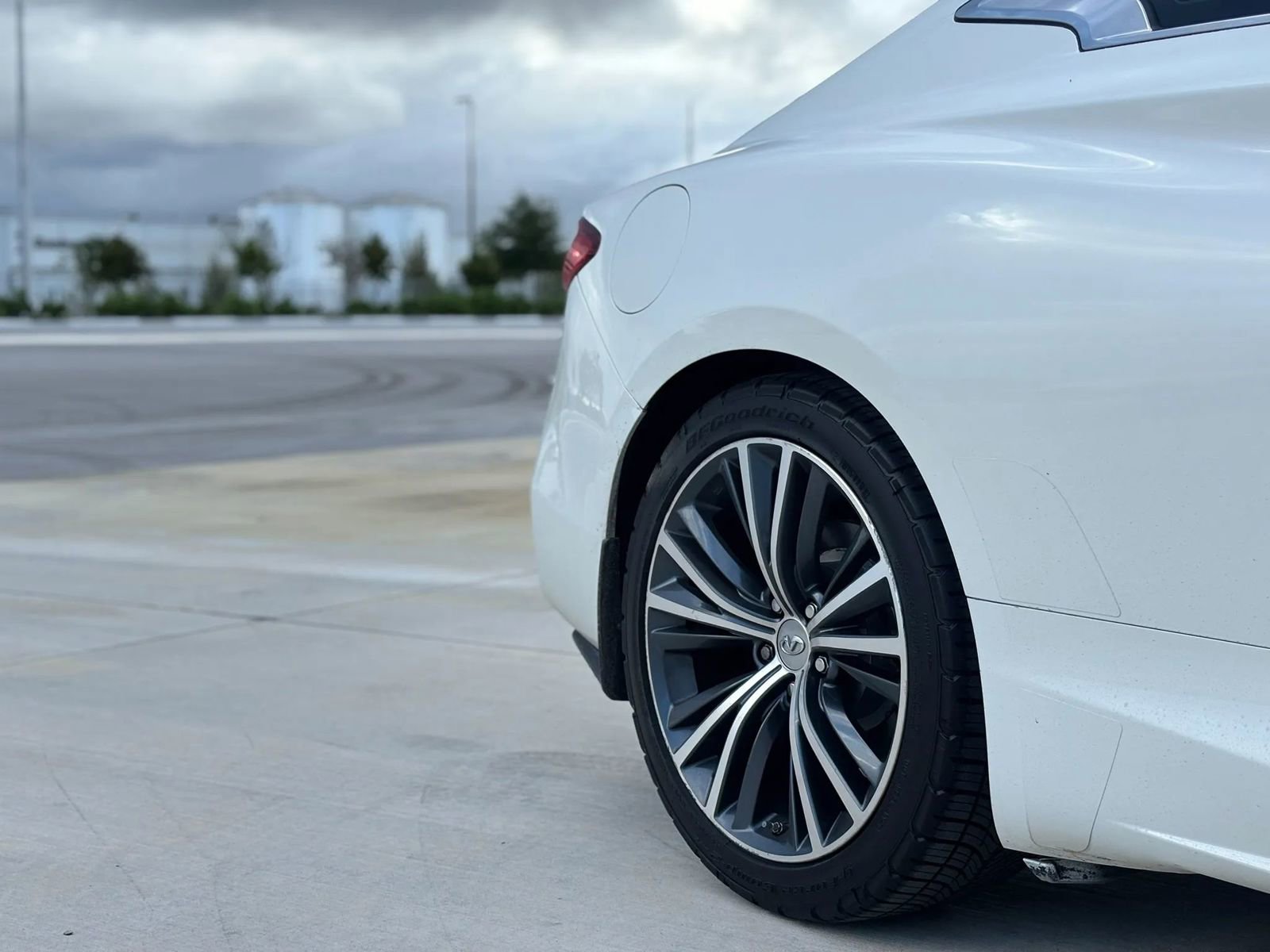 Used 2019 INFINITI Q60 3.0t Luxe w/ Essential Package image 17