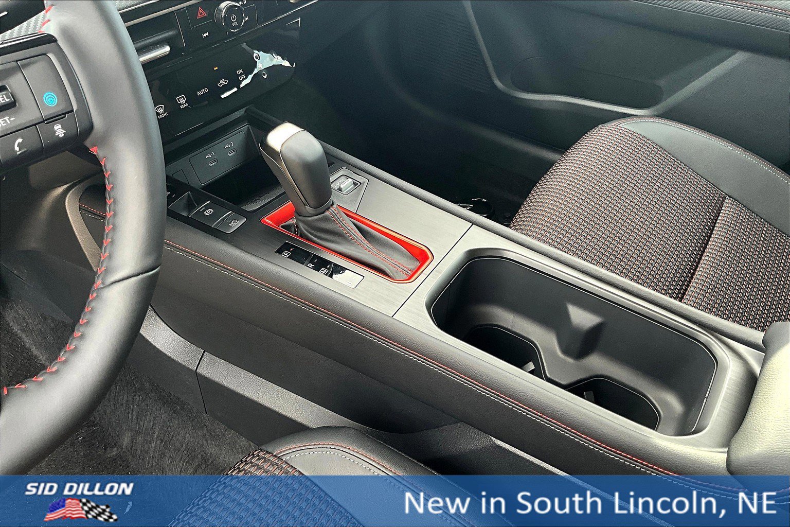 New 2025 Nissan Kicks SR w/ Illumination Package image 8