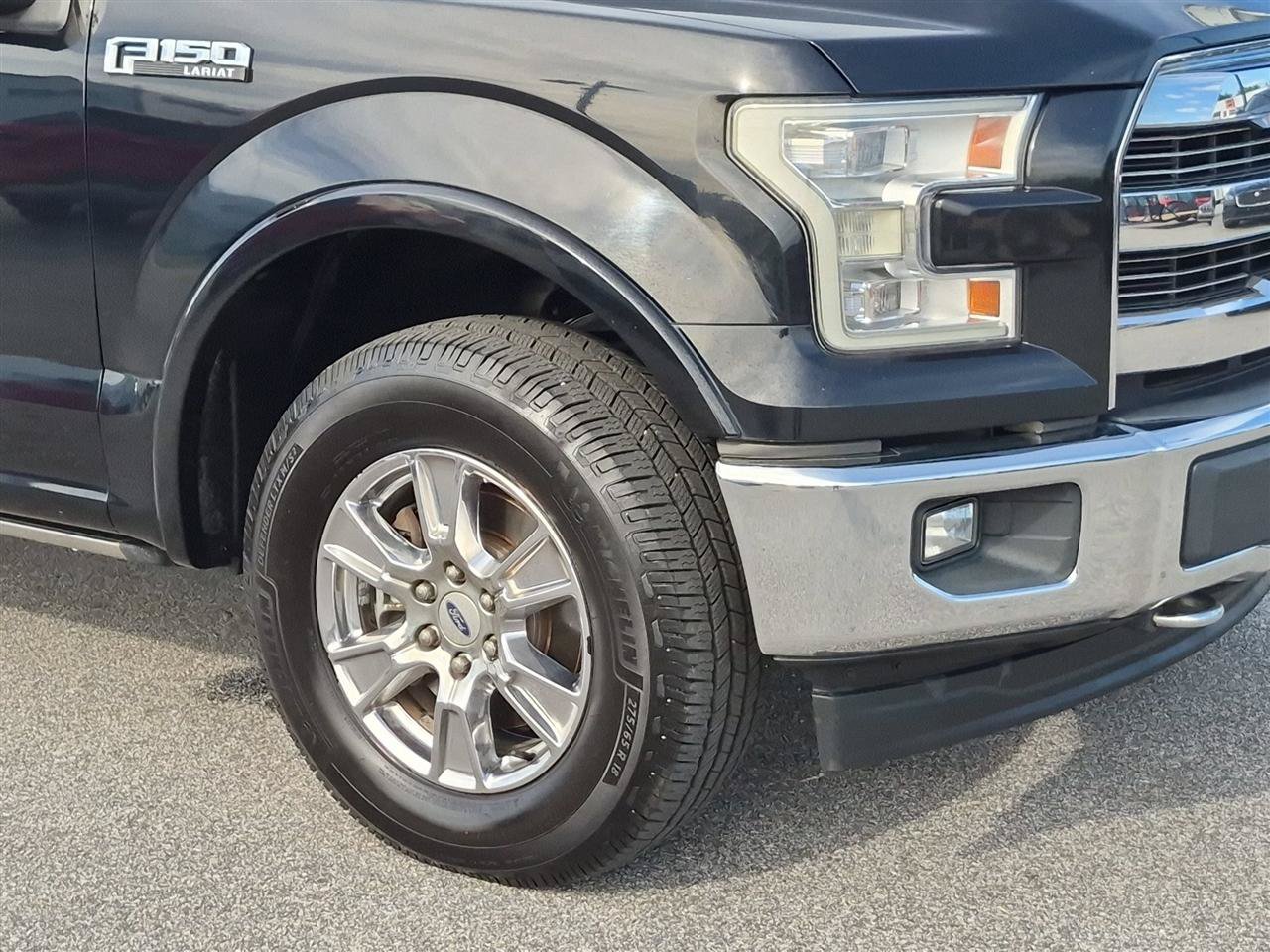 Used 2017 Ford F150 Lariat w/ Equipment Group 502A Luxury AWD/4WD image 9