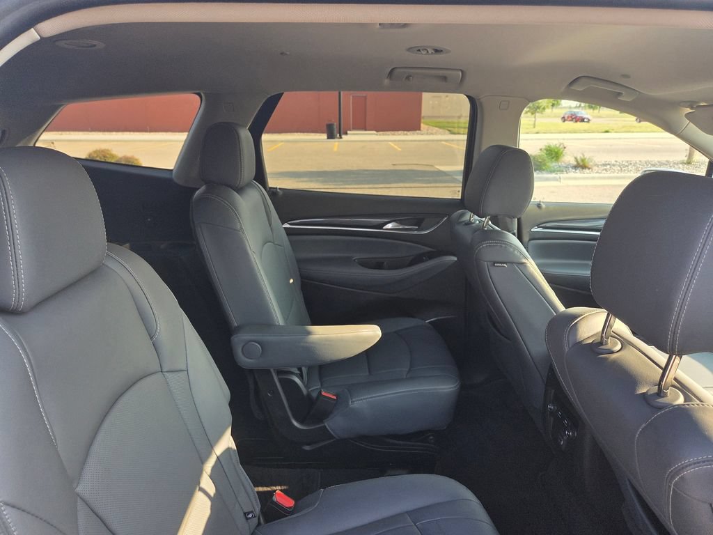 Used 2020 Buick Enclave Essence AWD/4WD image 40