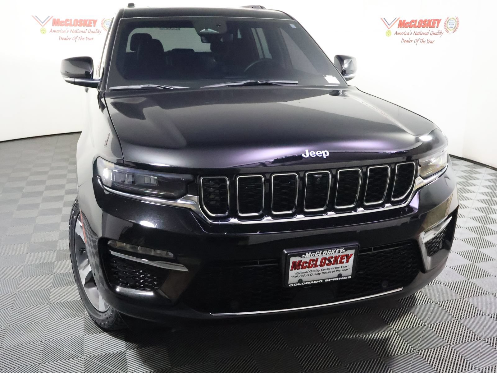 Used 2024 Jeep Grand Cherokee Limited 4xe w/ Luxury Tech Group II AWD/4WD image 17