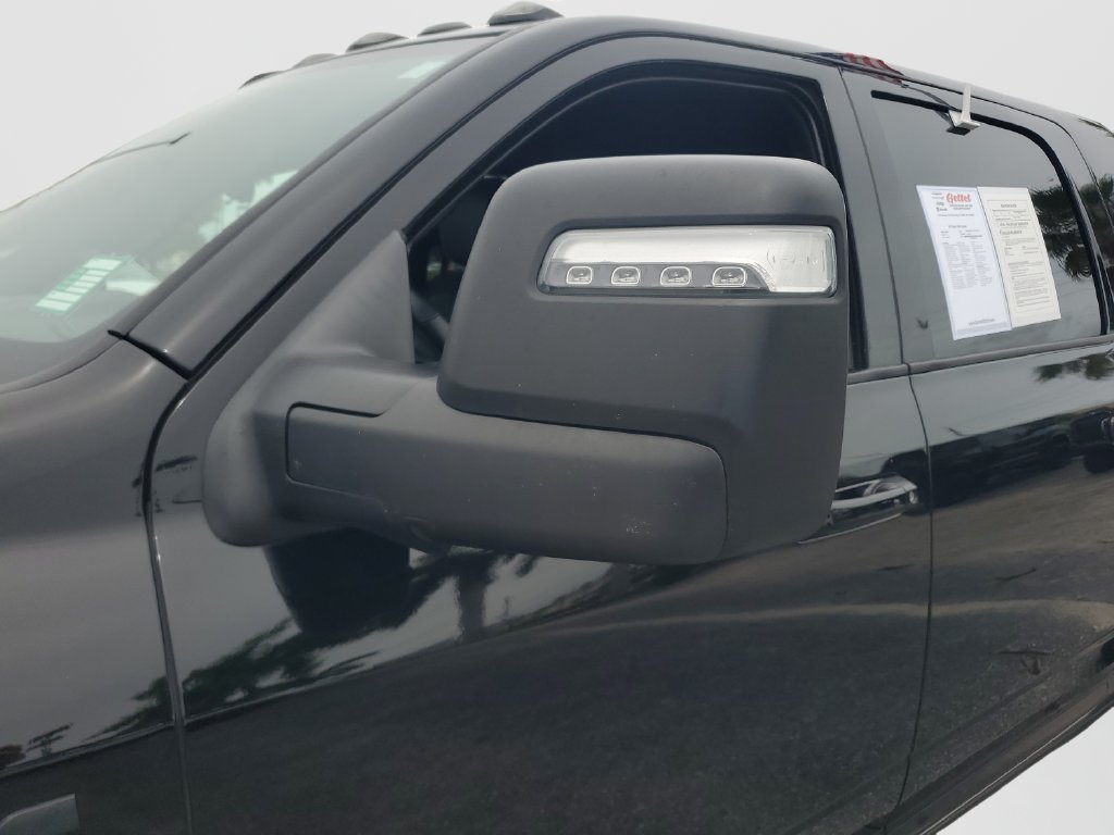 Used 2025 RAM 3500 Limited AWD/4WD image 27