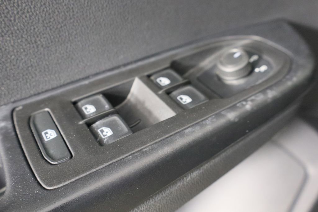 Used 2023 Volkswagen Taos S image 21